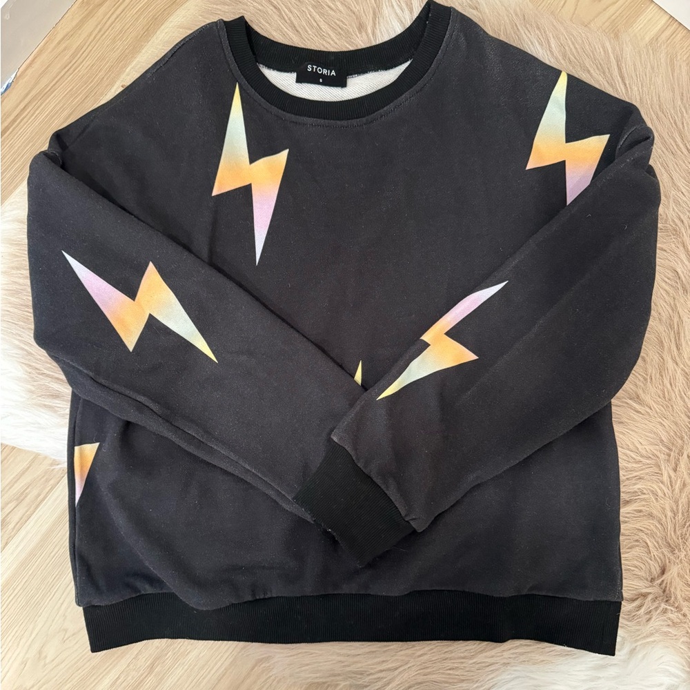 Storia lightning sweatshirt